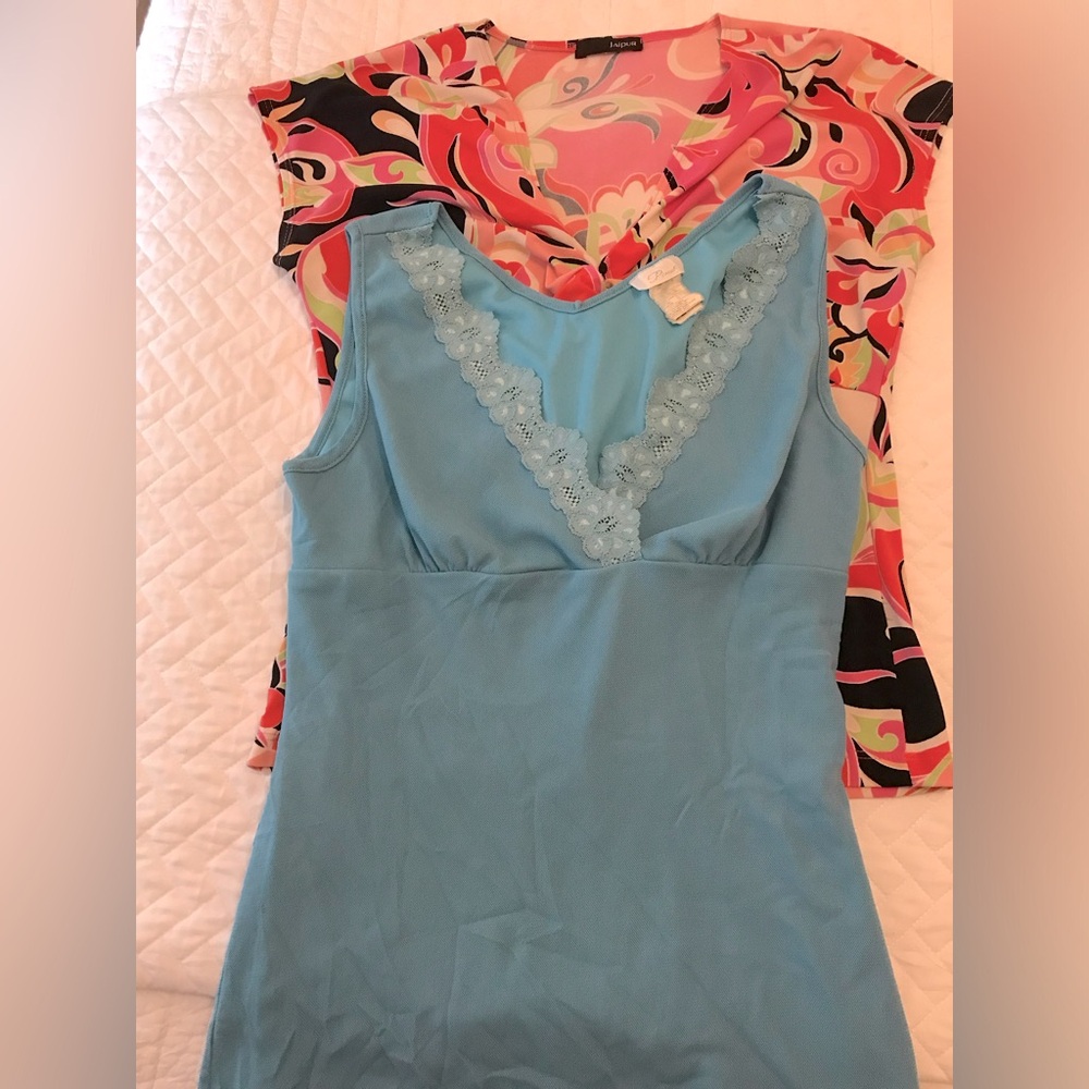 Lot of 2 Tops